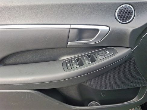 Used 2025 Hyundai Sonata SEL image 12