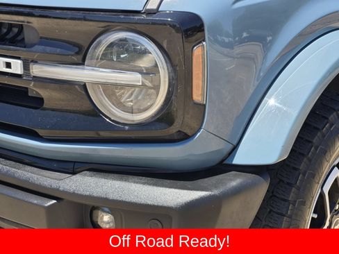 Used 2022 Ford Bronco Outer Banks AWD/4WD image 10