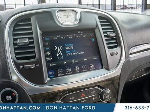 Used 2018 Chrysler 300 Limited w/ Safetytec Plus Group RWD image 7
