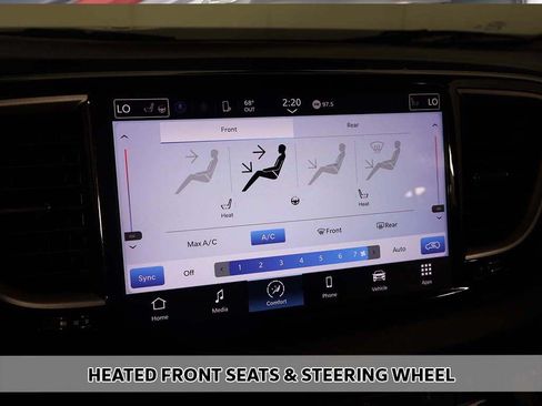 Used 2023 Chrysler Pacifica Touring-L FWD image 6