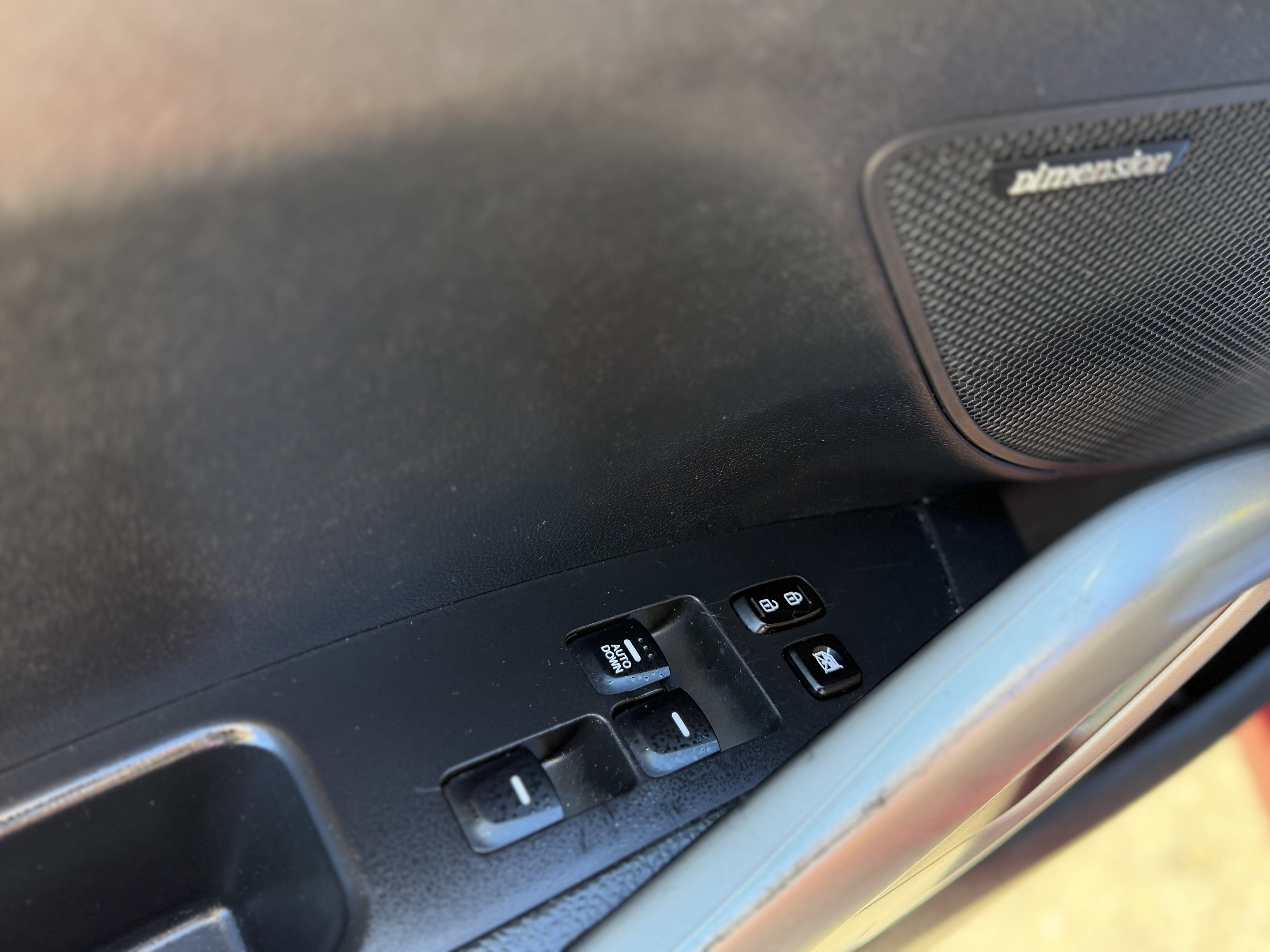 Used 2017 Hyundai Veloster Value Edition FWD image 14