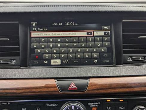 Used 2017 Kia Cadenza Premium w/ Luxury Package image 31