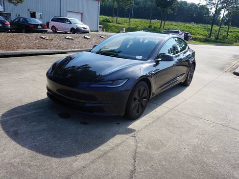 Used 2024 Tesla Model 3 Standard Range RWD image 28