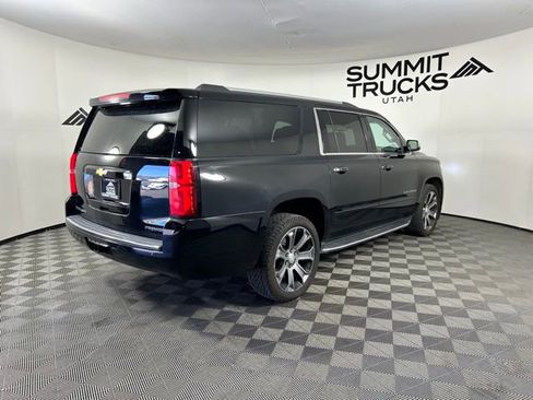 Used 2019 Chevrolet Suburban Premier AWD/4WD image 5