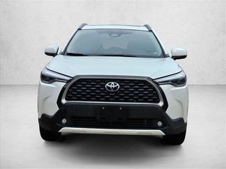 Used 2023 Toyota Corolla Cross XLE w/ Convenience Package FWD video 2