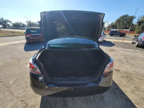 Used 2014 Nissan Altima 2.5 S w/ Display Audio Package image 17