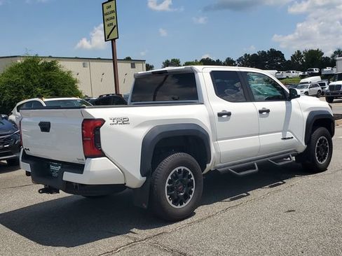 Used 2024 Toyota Tacoma TRD Off-Road AWD/4WD image 6