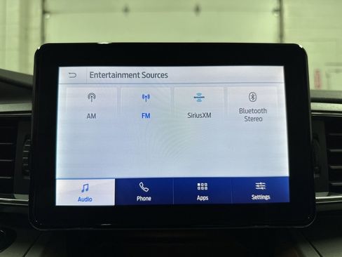 Used 2024 Ford Explorer XLT w/ Equipment Group 202A image 28