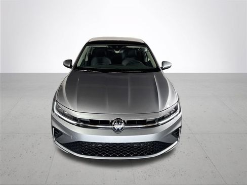 New 2026 Volkswagen Jetta SE FWD image 3