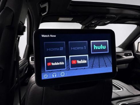 Used 2023 GMC Yukon Denali w/ Advanced Technology Package AWD/4WD image 28