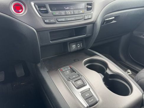 Used 2023 Honda Ridgeline Sport image 16