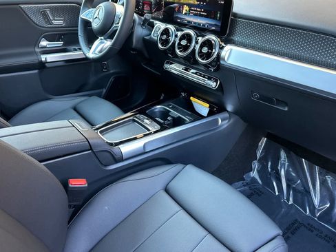 New 2026 Mercedes-Benz GLB 250 image 15