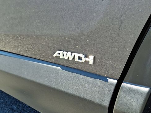 Used 2016 Toyota RAV4 XLE image 33