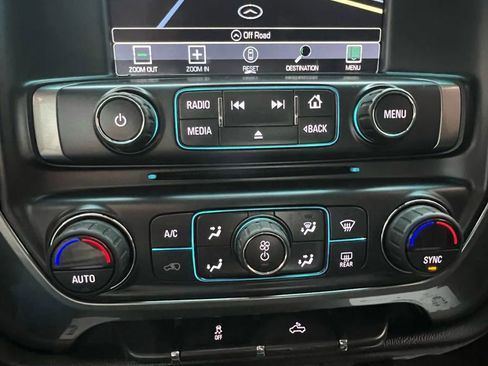 Used 2018 Chevrolet Silverado 1500 LT w/ Texas Edition image 16