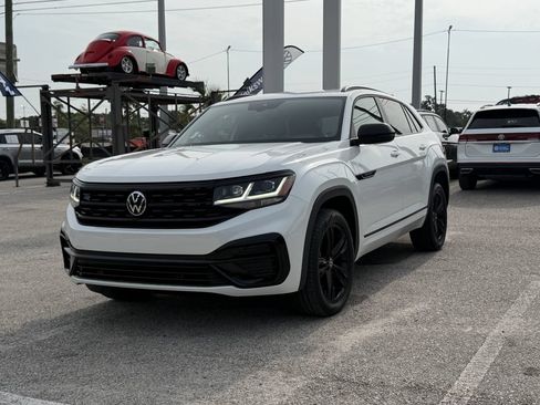 Certified 2023 Volkswagen Atlas Cross Sport SEL R-Line AWD/4WD image 2