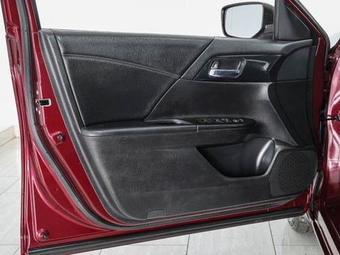 Used 2015 Honda Accord Sport image 36