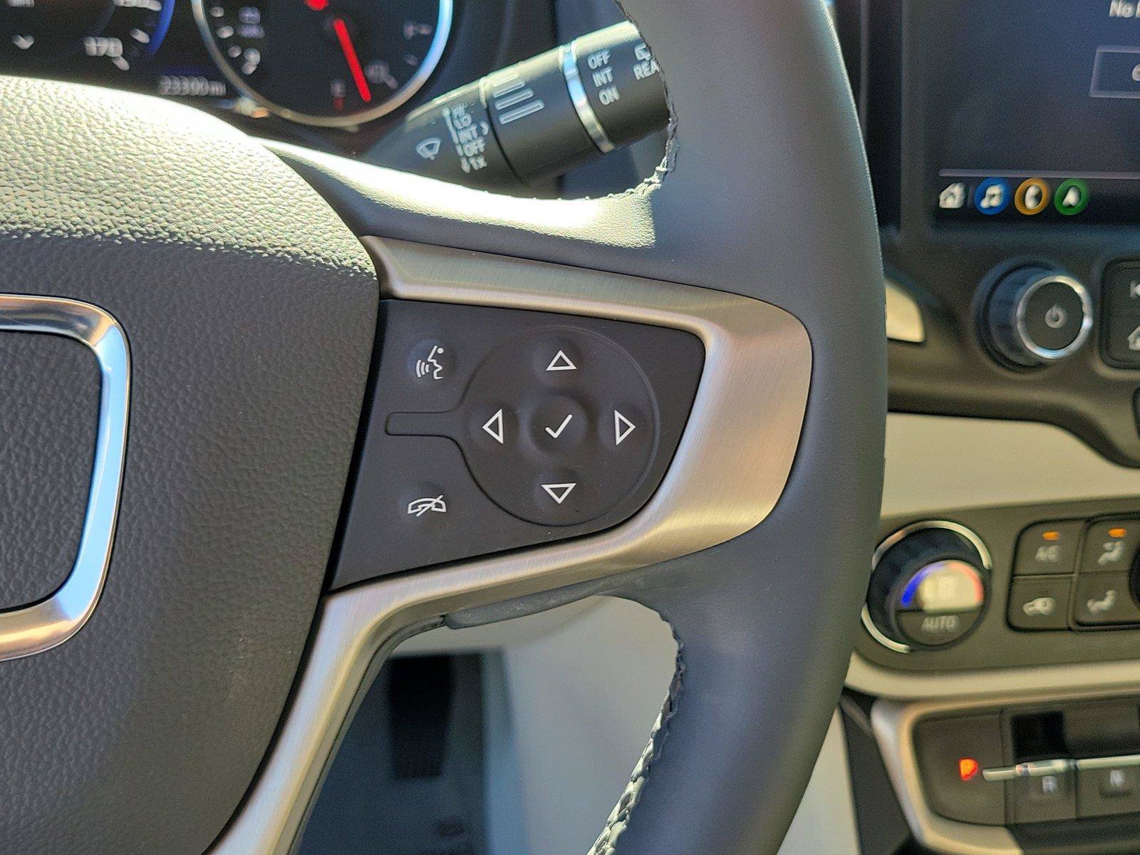 Used 2024 GMC Terrain Denali w/ Denali Premium Package AWD/4WD image 24