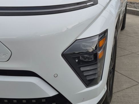 Certified 2024 Hyundai Kona Limited FWD image 12