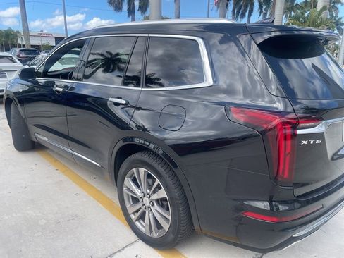 Used 2023 Cadillac XT6 Premium Luxury FWD image 6