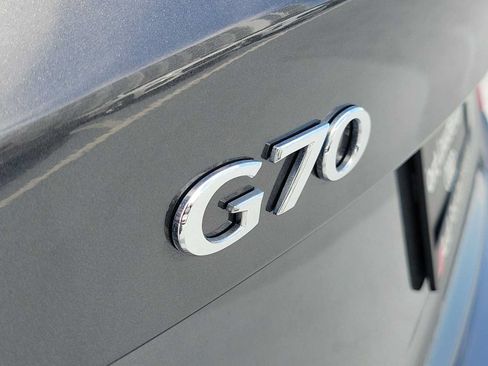Used 2019 Genesis G70 2.0T Advanced w/ Dynamic Package RWD image 11