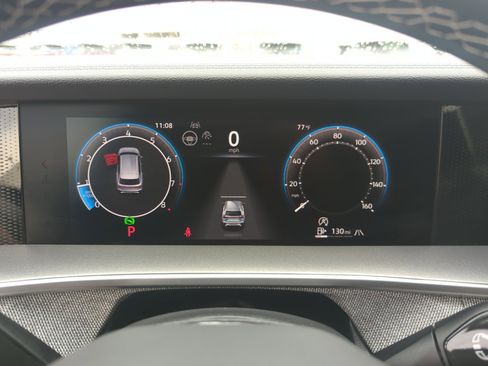 Used 2025 Volkswagen Tiguan S w/ 18" Wheel Package image 10