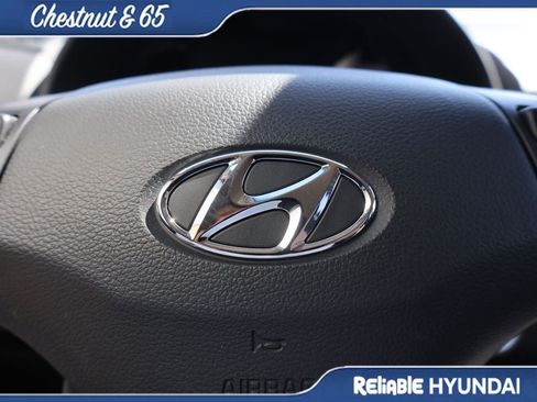 Used 2022 Hyundai Kona SEL w/ Cargo Package FWD image 27
