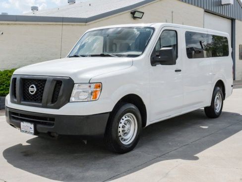 Used 2020 Nissan NV 3500 S image 4