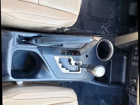 Used 2015 Toyota RAV4 Limited FWD image 37