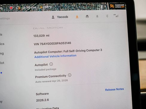 Used 2023 Tesla Model Y Long Range AWD/4WD image 24