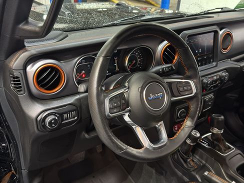 Used 2022 Jeep Gladiator Mojave w/ LED Lighting Group AWD/4WD image 15