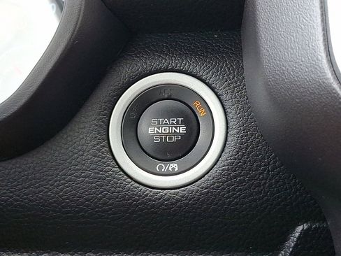 Used 2019 RAM 1500 Big Horn AWD/4WD image 29