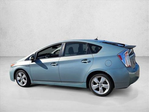 Used 2014 Toyota Prius Five image 5