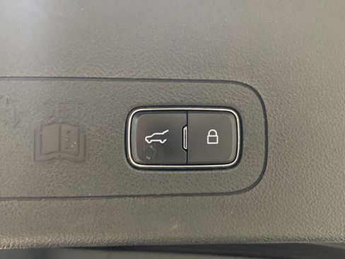 Used 2021 Lincoln Aviator Grand Touring w/ Equipment Group 302A AWD/4WD image 30
