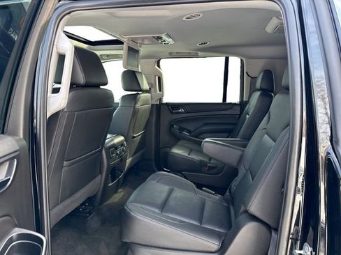 Used 2017 Chevrolet Suburban LT image 11