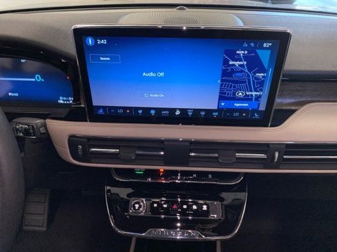 New 2025 Lincoln Corsair Grand Touring w/ Equipment Group 301A image 23