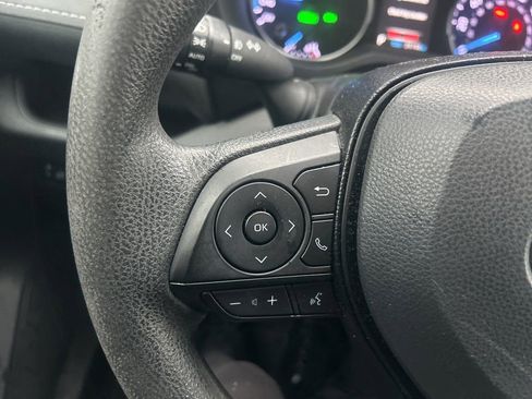 Used 2021 Toyota RAV4 XLE w/ Convenience Package image 24