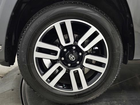 Used 2023 Toyota 4Runner Limited AWD/4WD image 12