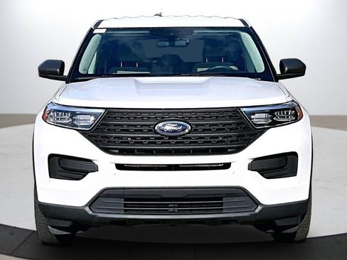 Used 2021 Ford Explorer 4WD w/ Class III Trailer Tow Package image 3