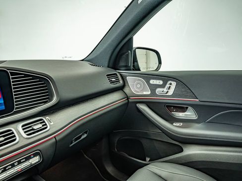 Used 2025 Mercedes-Benz GLE 350 4MATIC w/ AMG Line Exterior image 29