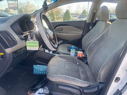 Used 2016 Kia Rio LX w/ Power Package image 9
