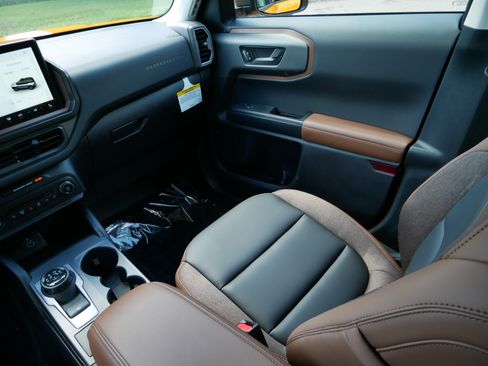 Used 2026 Ford Bronco Sport Outer Banks w/ Outer Banks Tech Package+ AWD/4WD image 13