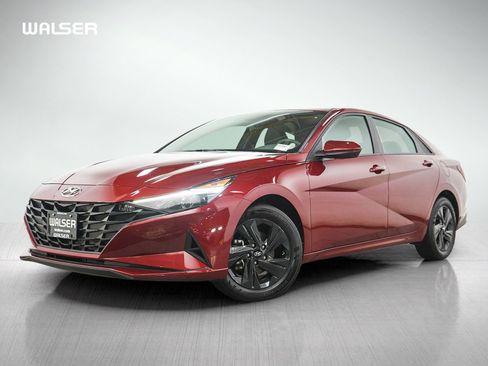 Used 2023 Hyundai Elantra SEL FWD image 1