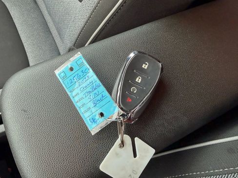 Used 2023 Chevrolet TrailBlazer LT image 2