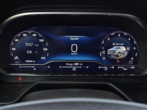 Used 2022 Chevrolet Suburban Z71 w/ Z71 Off-Road Package image 6