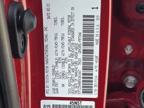 Used 2021 Toyota Tacoma SR5 AWD/4WD image 28