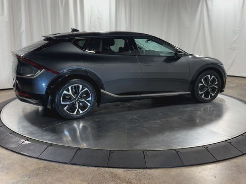 Certified 2023 Kia EV6 Wind w/ Wind Technology Package image 2