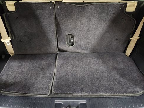 Used 2021 Toyota Highlander XLE FWD image 54