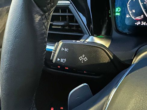 Used 2022 BMW 330e xDrive w/ Driving Assistance Package image 35