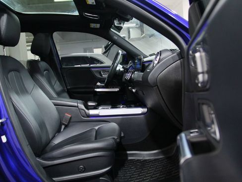 Certified 2021 Mercedes-Benz GLB 250 4MATIC image 20