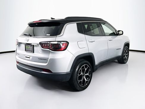 Used 2025 Jeep Compass Limited AWD/4WD image 9